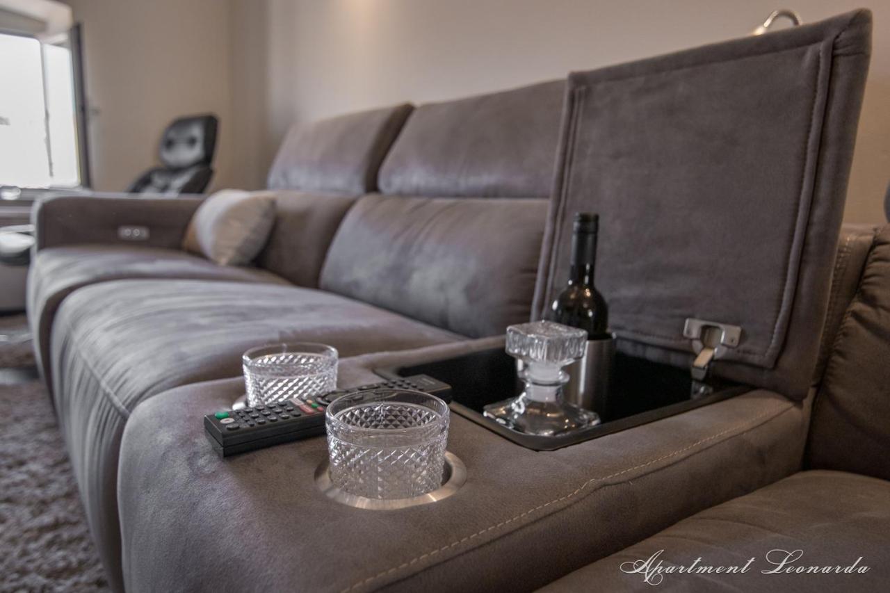 PUY Penthouse Leonarda With Private Parking 아파트 외부 사진